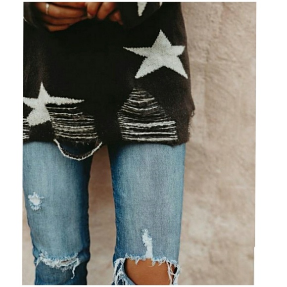 Last medium one..Off shoulder star sweater - Picture 5 of 8